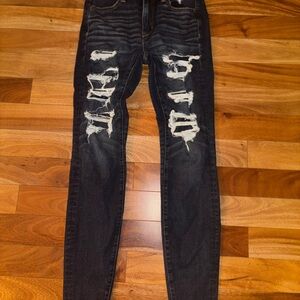 Distressed Dark Wash Skinny Jeans